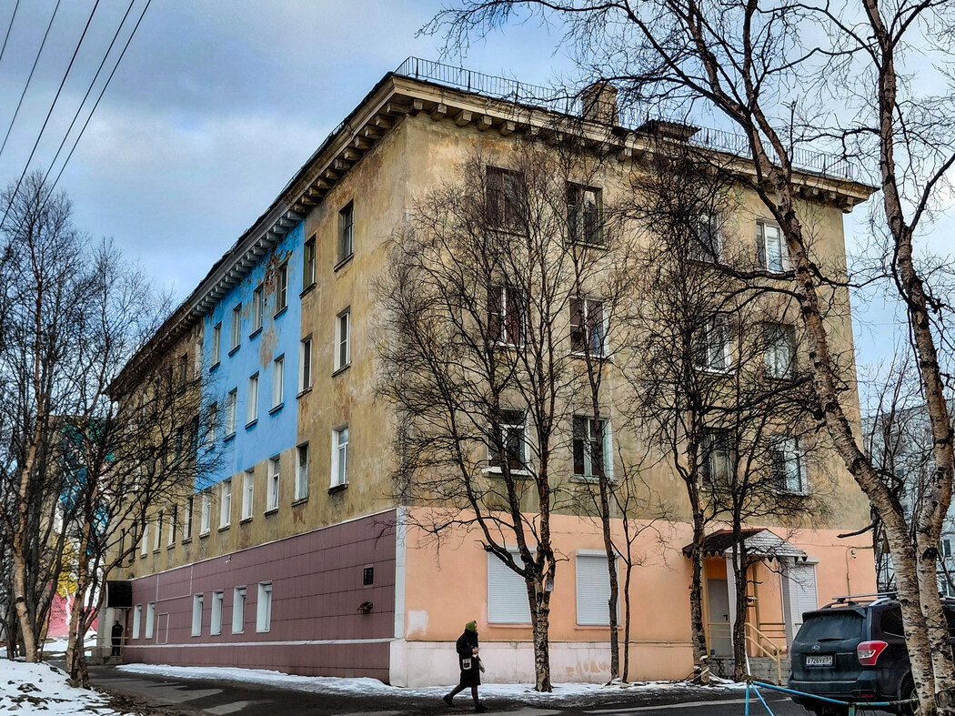 Мурманск, Улица Адмирала флота Лобова, 47