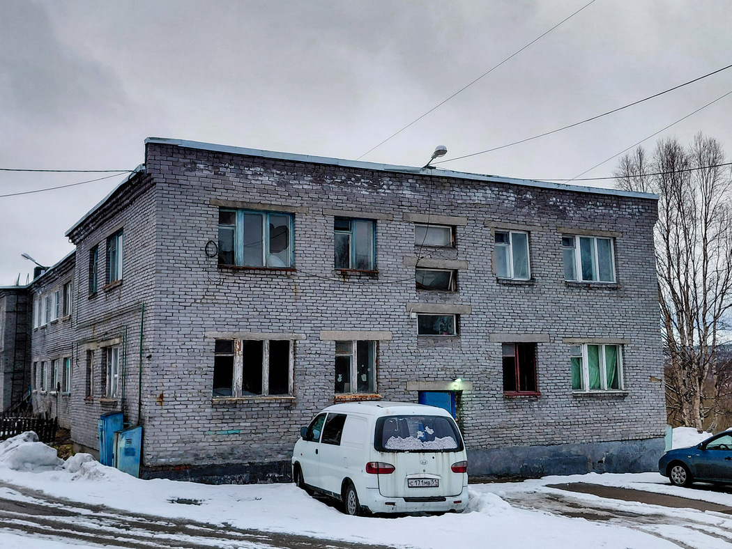 Мурмаши, улица Зелёный городок, 5