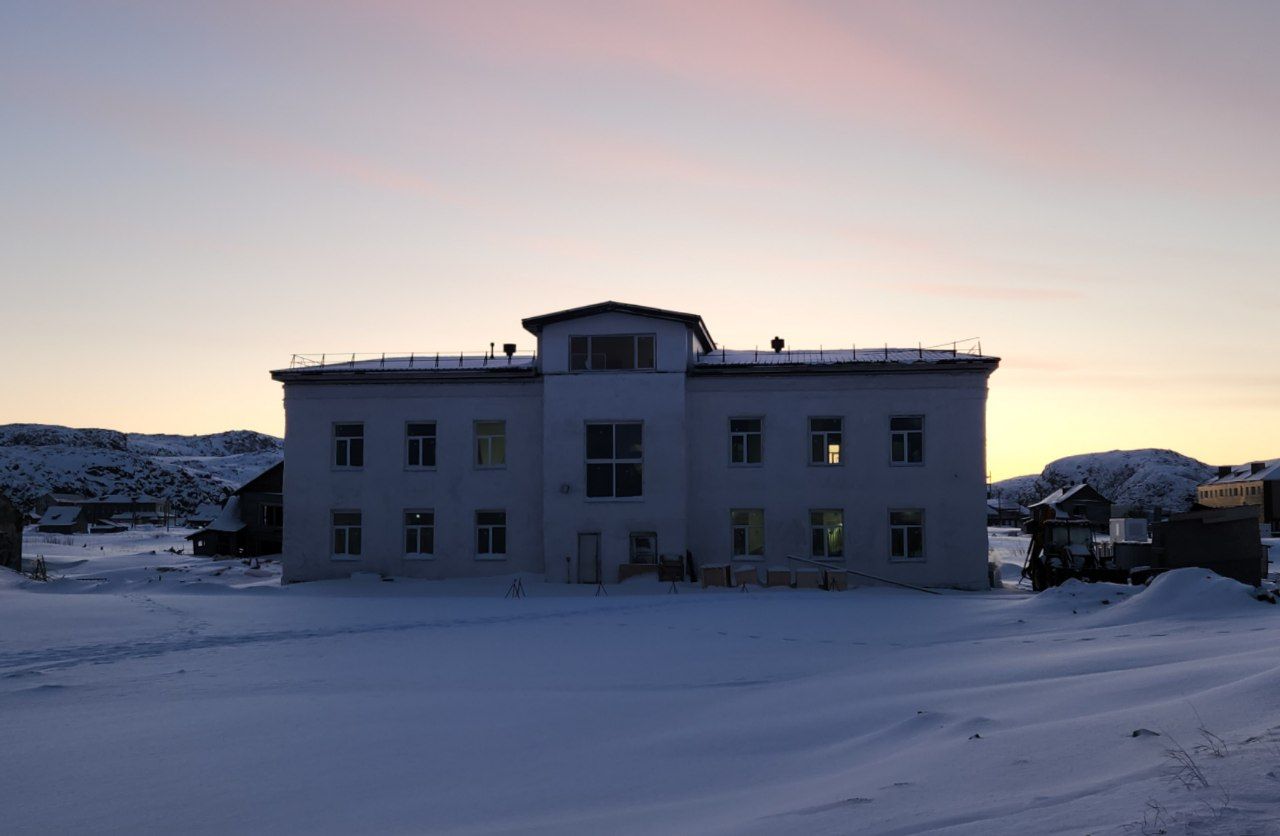 Кольский район, прочие н.п., Пос. Териберка, улица Первой Пятилетки, 1