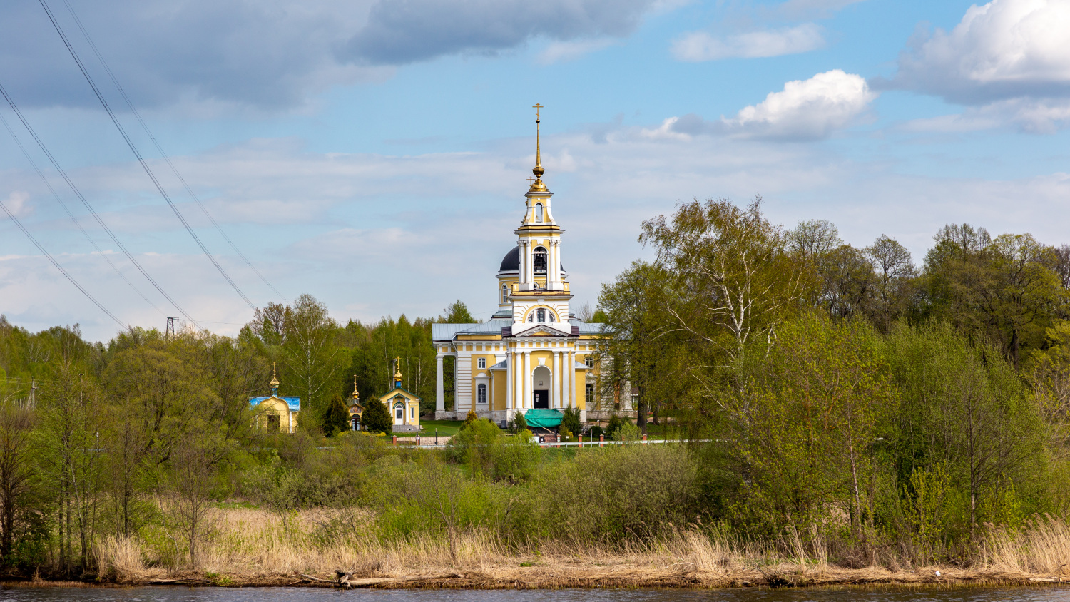 Кимрский район, прочие н.п., д. Белое, Никольская церковь