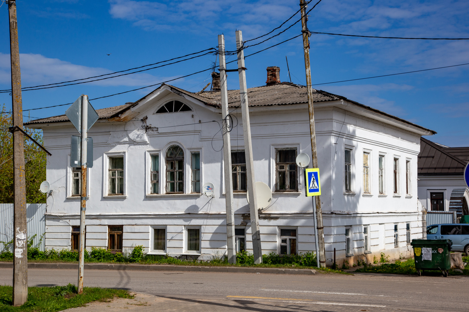 Калязин, Большая Тверская улица, 10 / Московская улица, 10