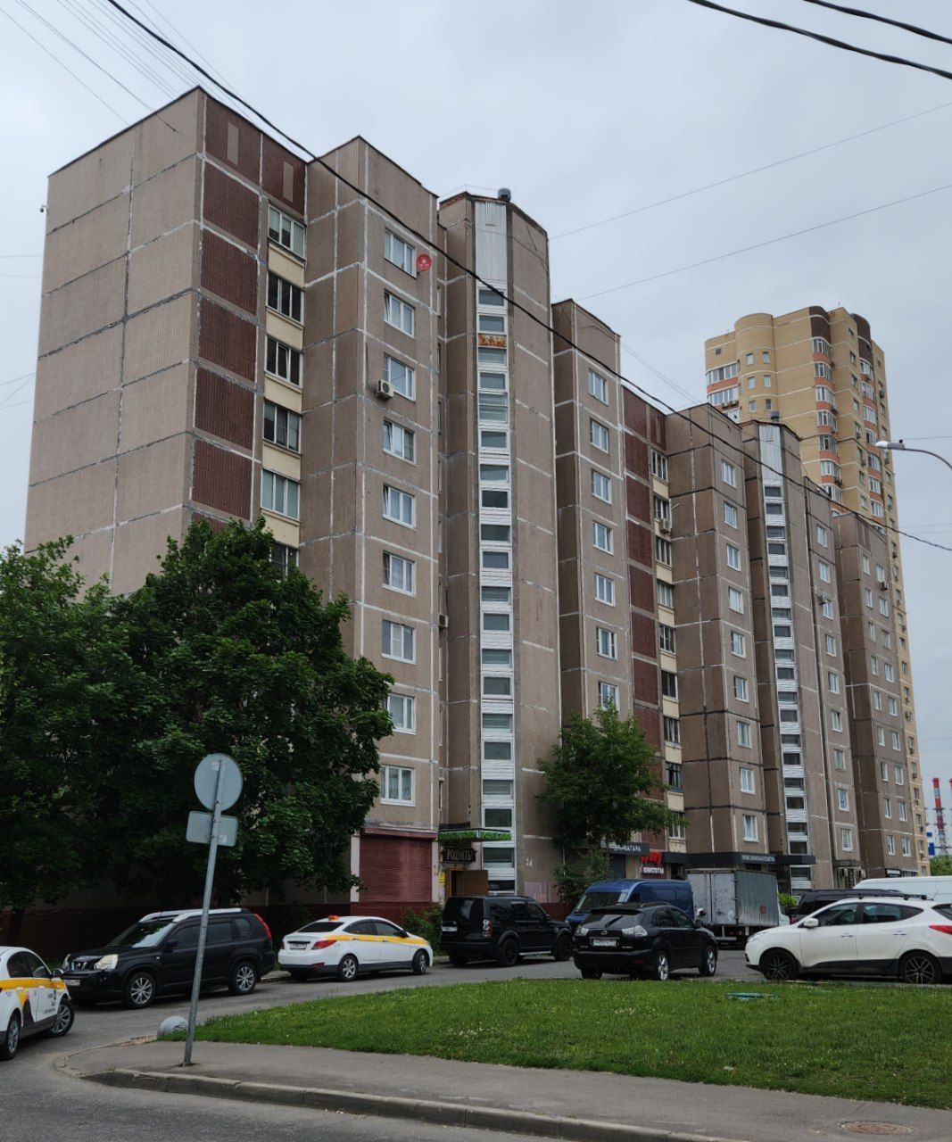 Москва, Улица Героев Панфиловцев, 3