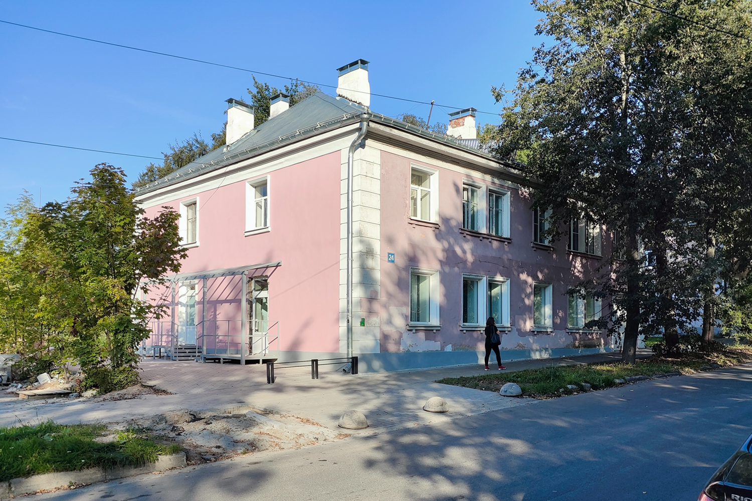 Великий Новгород, Улица Мусы Джалиля-Духовская, 24
