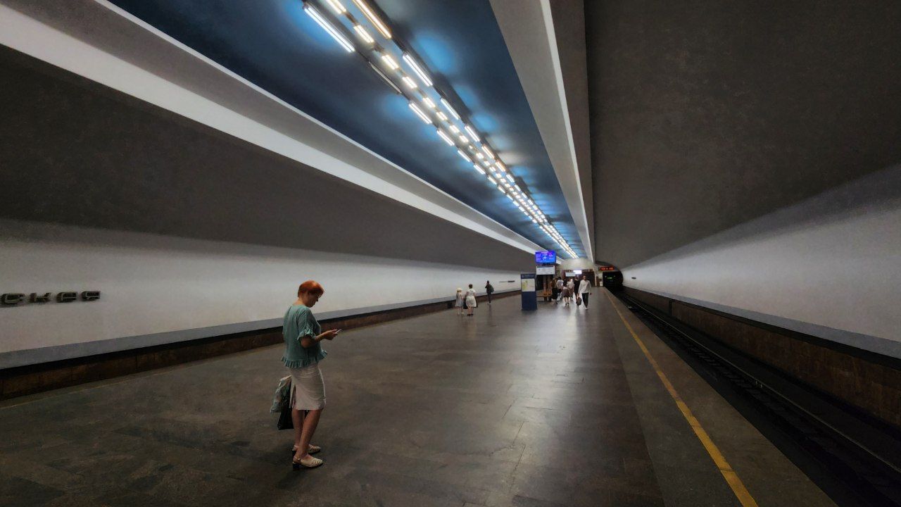 Нижний Новгород, Автозаводская линия метро, станция метро "Чкаловская"