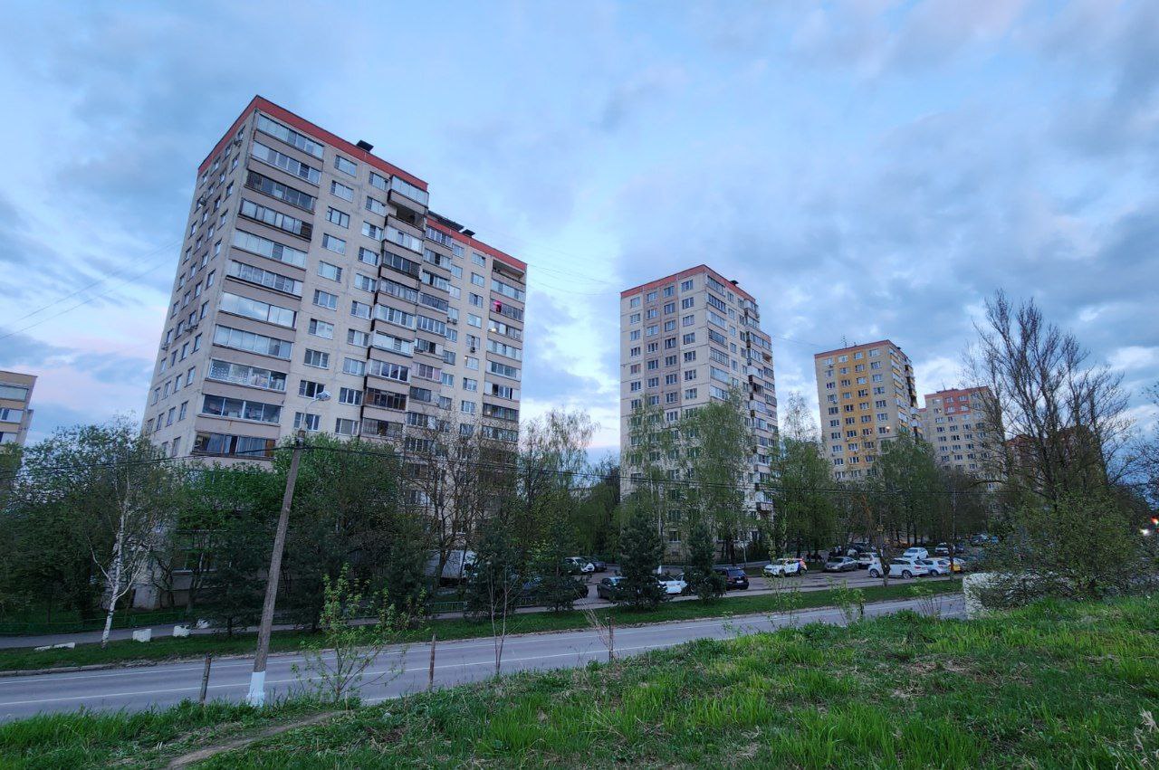 Красногорск, Улица Карбышева, 33 корп. 2; Улица Карбышева, 33 корп. 1; Улица Карбышева, 33; Улица Карбышева, 35 / Улица Ленина, 69