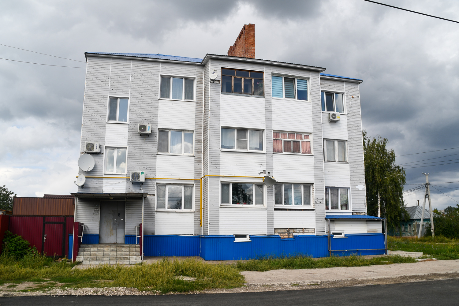 Димитровград, Самарская улица, 32 / Садовая улица, 144
