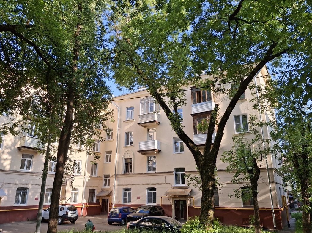Moscow, 14-я Парковая улица, 3