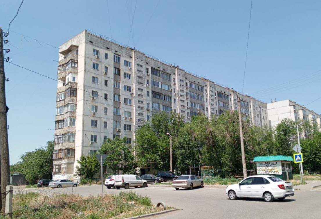 Астрахань, Улица Валерии Барсовой, 4