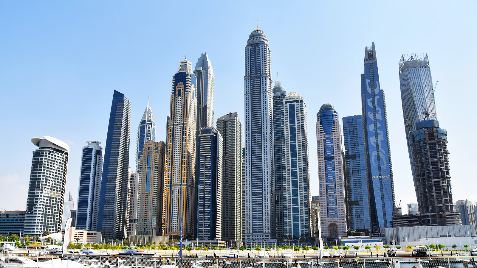 Дубай, King Salman Bin Abdulaziz Al Saud Street, 242/10; Al Naseem street, 2; King Salman Bin Abdulaziz Al Saud street​, 245; Al Naseem street, 12; King Salman Bin Abdulaziz Al Saud street​, 247; King Salman Bin Abdulaziz Al Saud street​, 249; Al Marsa street, 3/1; Al Marsa street, 1; Al Marsa street, 7; Al Sharta Street, 2; Al Sharta Street, 4; Al Suwayeb street, 1; Al Sharta Street, 10; Al Sharta Street, 12; Al Sharta Street, 14; King Salman Bin Abdulaziz Al Saud Street, 263. Дубай — Панорамы