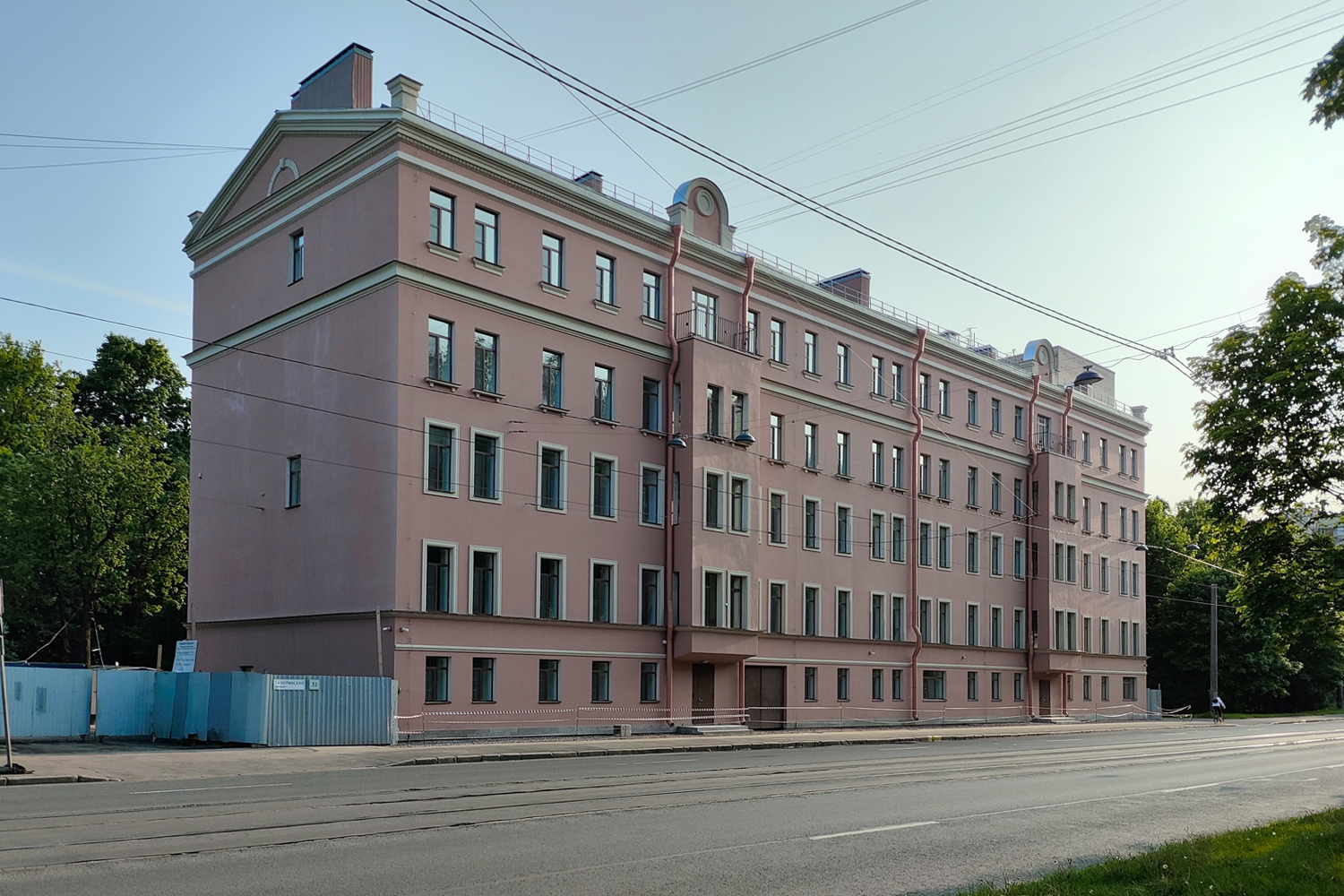Санкт-Петербург, 2-й Муринский проспект, 31