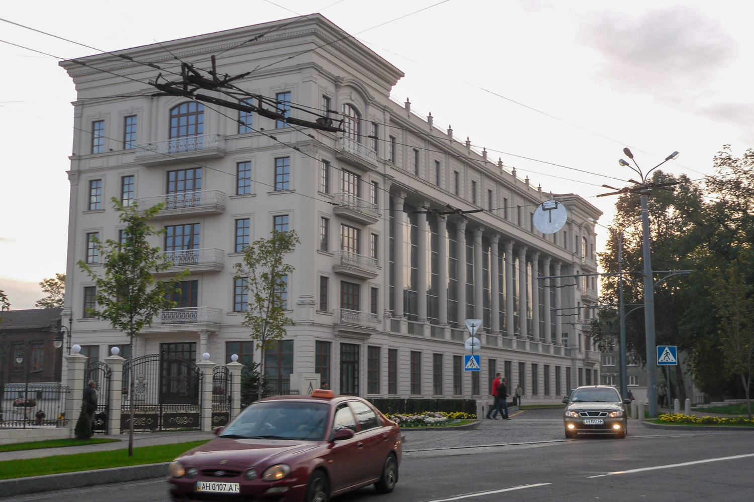 Мариуполь, Университетская улица, 56
