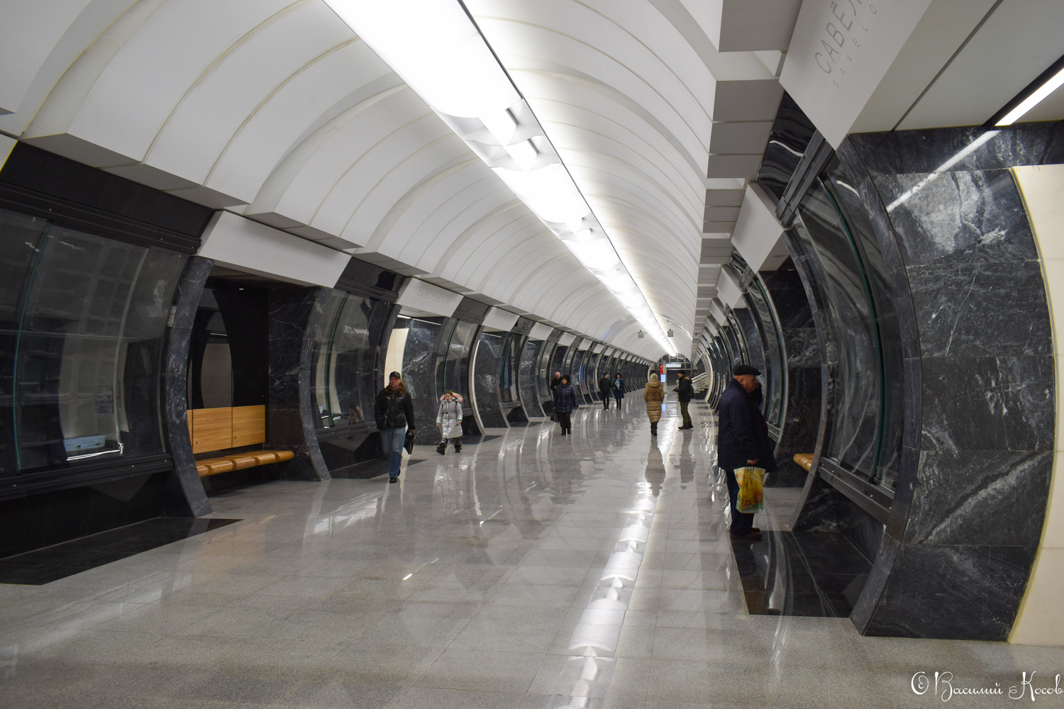 Москва, Большая Кольцевая линия Московского метрополитена, станция метро «Савёловская»