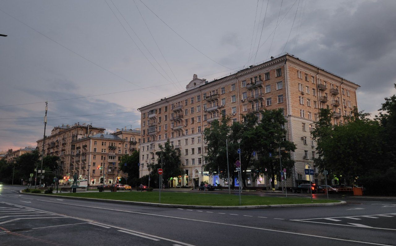 Moskwa, Новопесчаная улица, 16 корп. 1; Новопесчаная улица, 16; Новопесчаная улица, 14