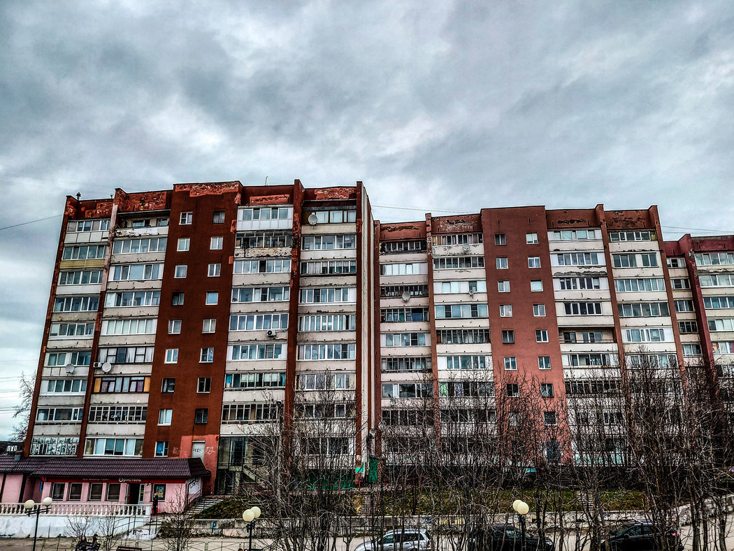 Мурманск, Улица Шмидта, 9; Переулок Русанова, 4