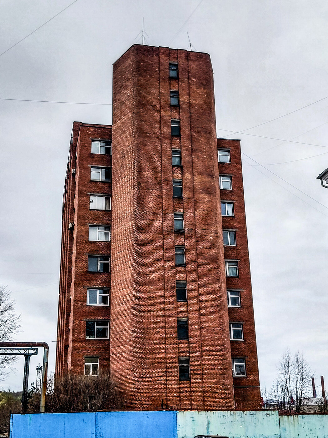Murmansk, Траловая улица, 12А