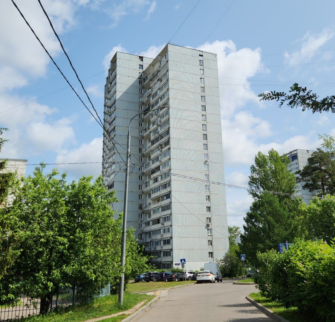 Зеленоград, 10-й микрорайон, корп. 1002