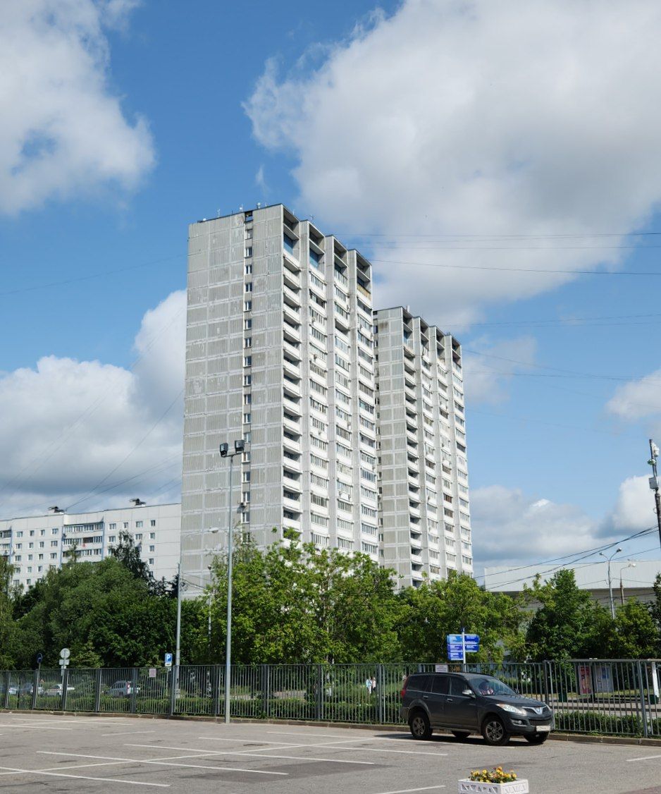 Зеленоград, 10-й микрорайон, корп. 1006