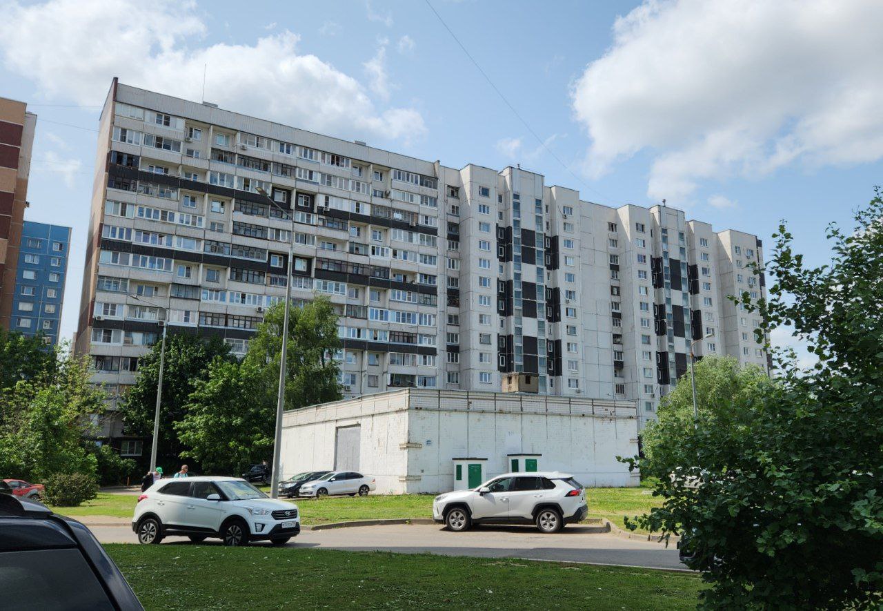 Зеленоград, 14-й микрорайон, корп. 1432 (подъезды 8-9); 14-й микрорайон, корп. 1432 (подъезды 3-7)