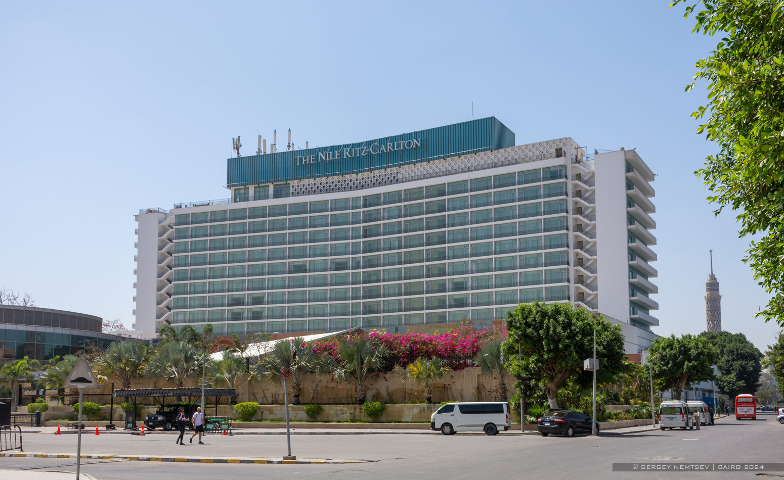 Каир, The Nile Ritz-Carlton