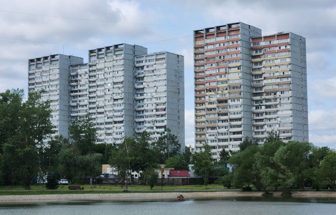 Зеленоград, 10-й микрорайон, корп. 1012; 10-й микрорайон, корп. 1013