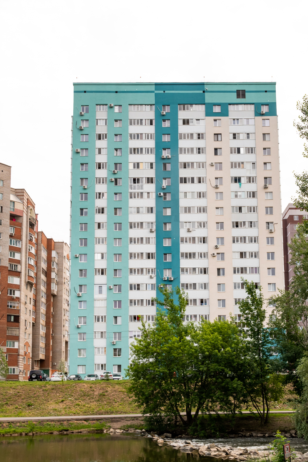 Уфа, Набережная Моторостроителей, 13