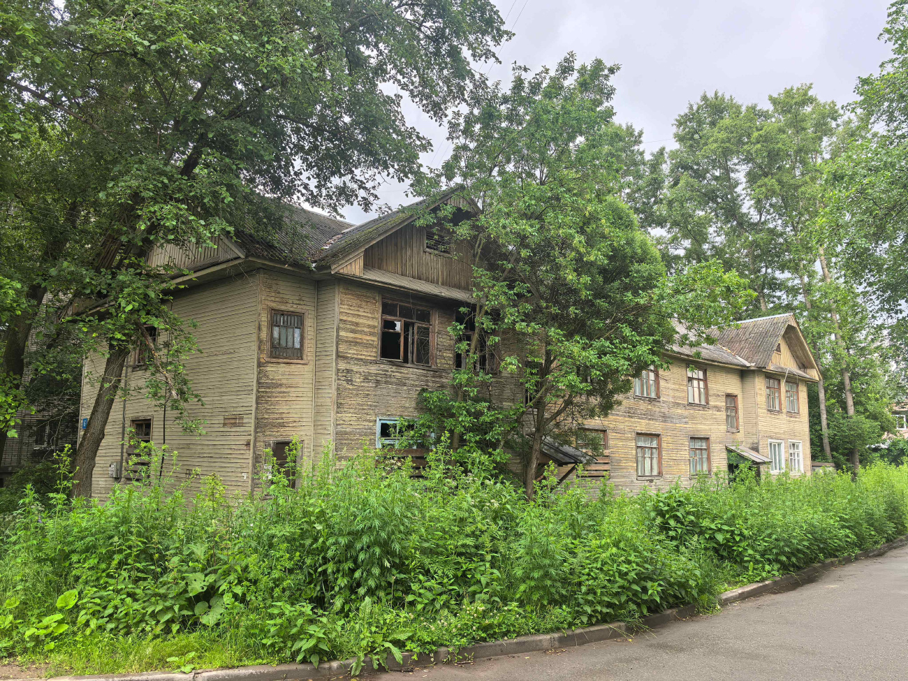 Вологда, Красноармейская улица, 6