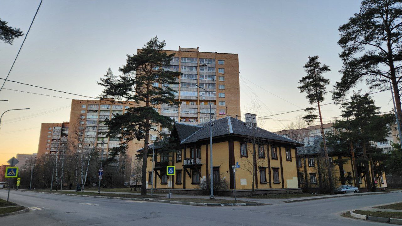 Дубна, Проспект Боголюбова, 10; Проспект Боголюбова, 8; Проспект Боголюбова, 6; Интернациональная улица, 9; Интернациональная улица, 11
