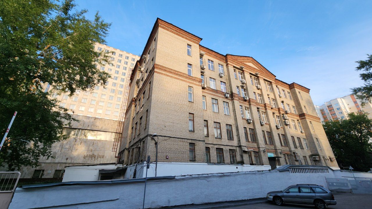 Москва, Улица Усиевича, 22 корп. 1