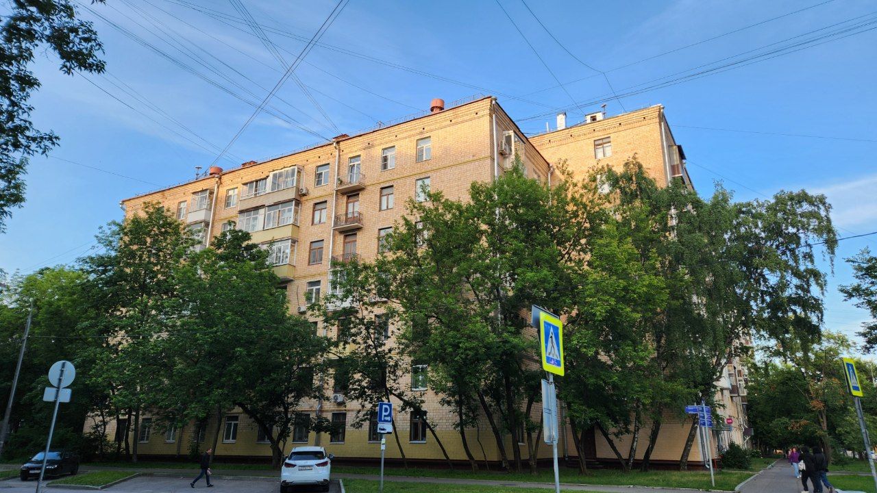 Moscó, 2-й Балтийский переулок, 2; Улица Усиевича, 16