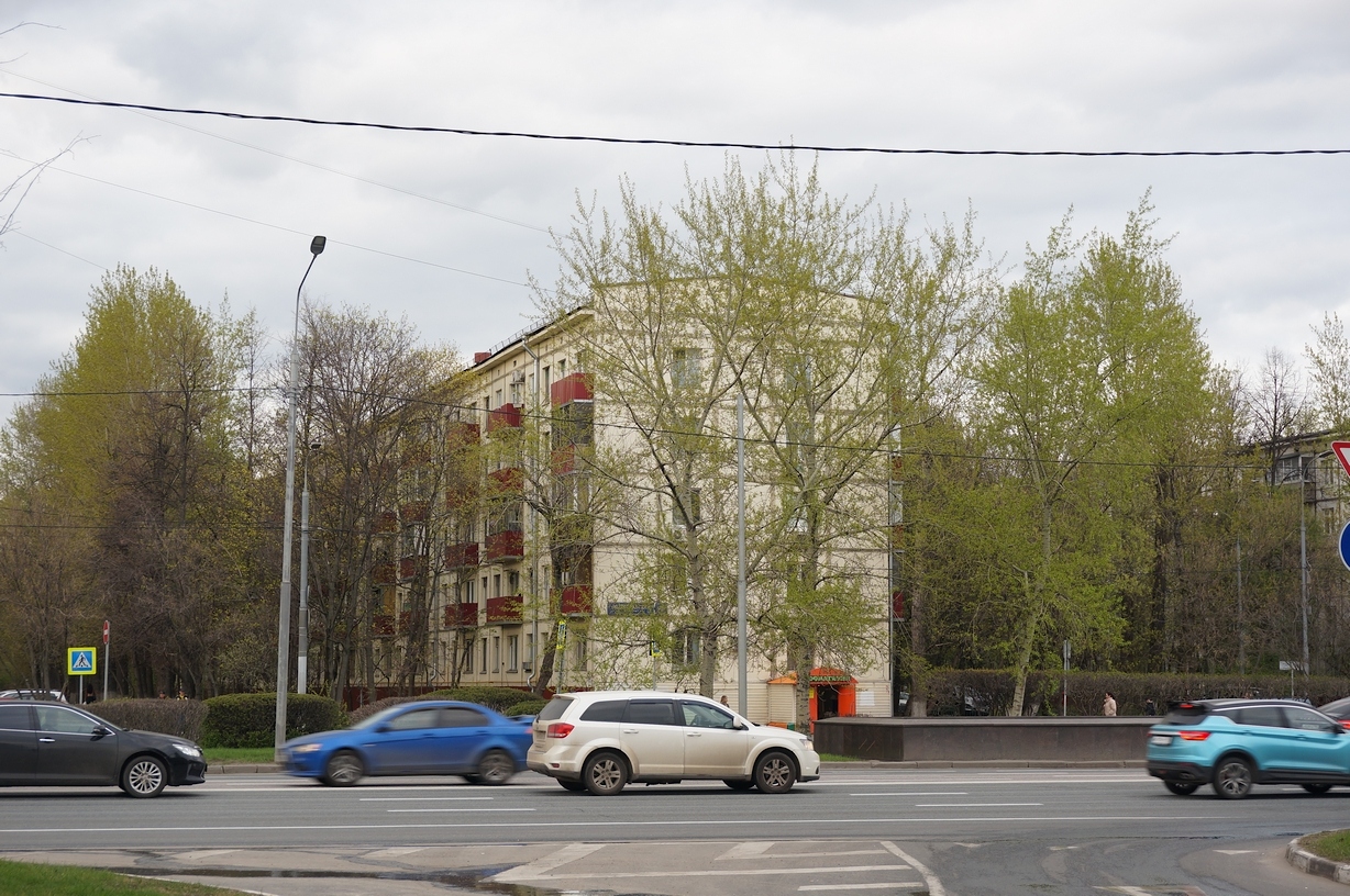 Moscó, Волгоградский проспект, 147 / Есенинский бульвар, 5 корп. 1
