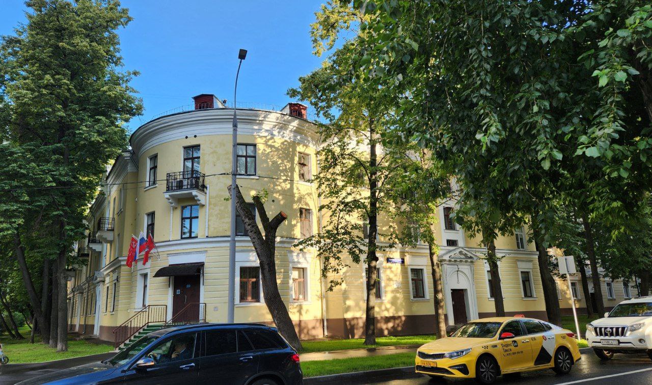 Москва, Улица Маршала Бирюзова, 29