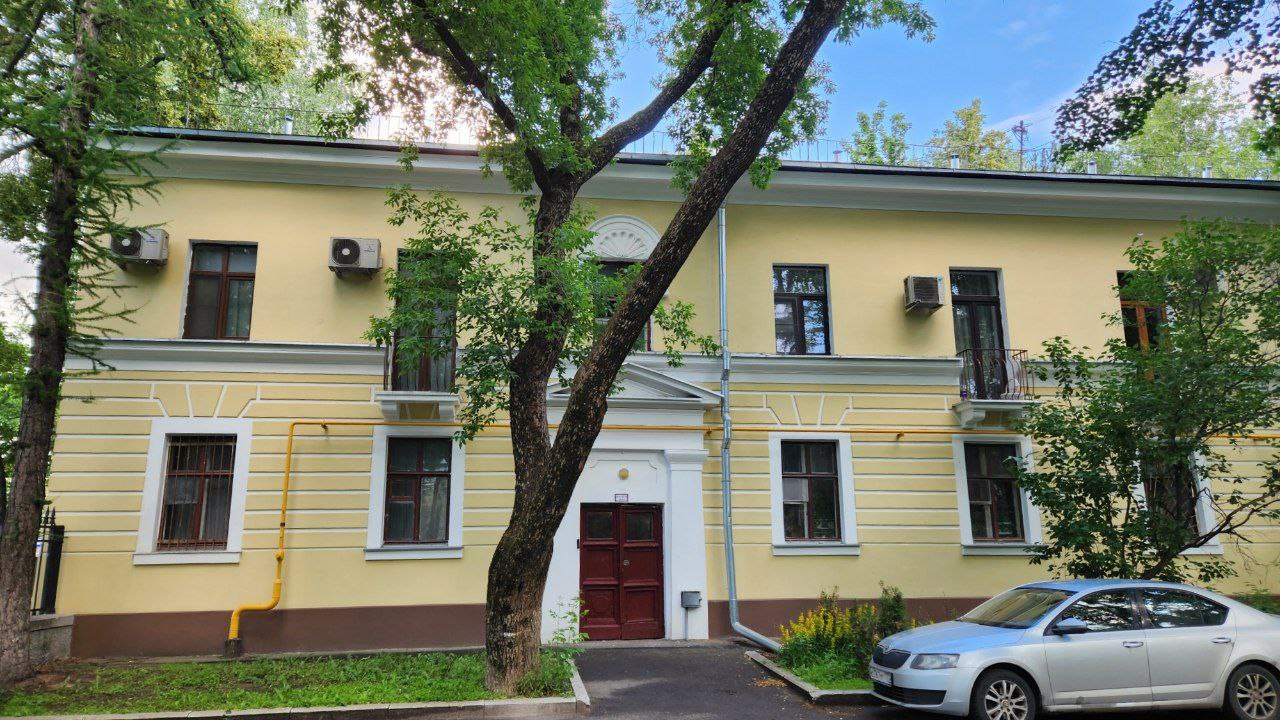 Москва, Улица Маршала Бирюзова, 23