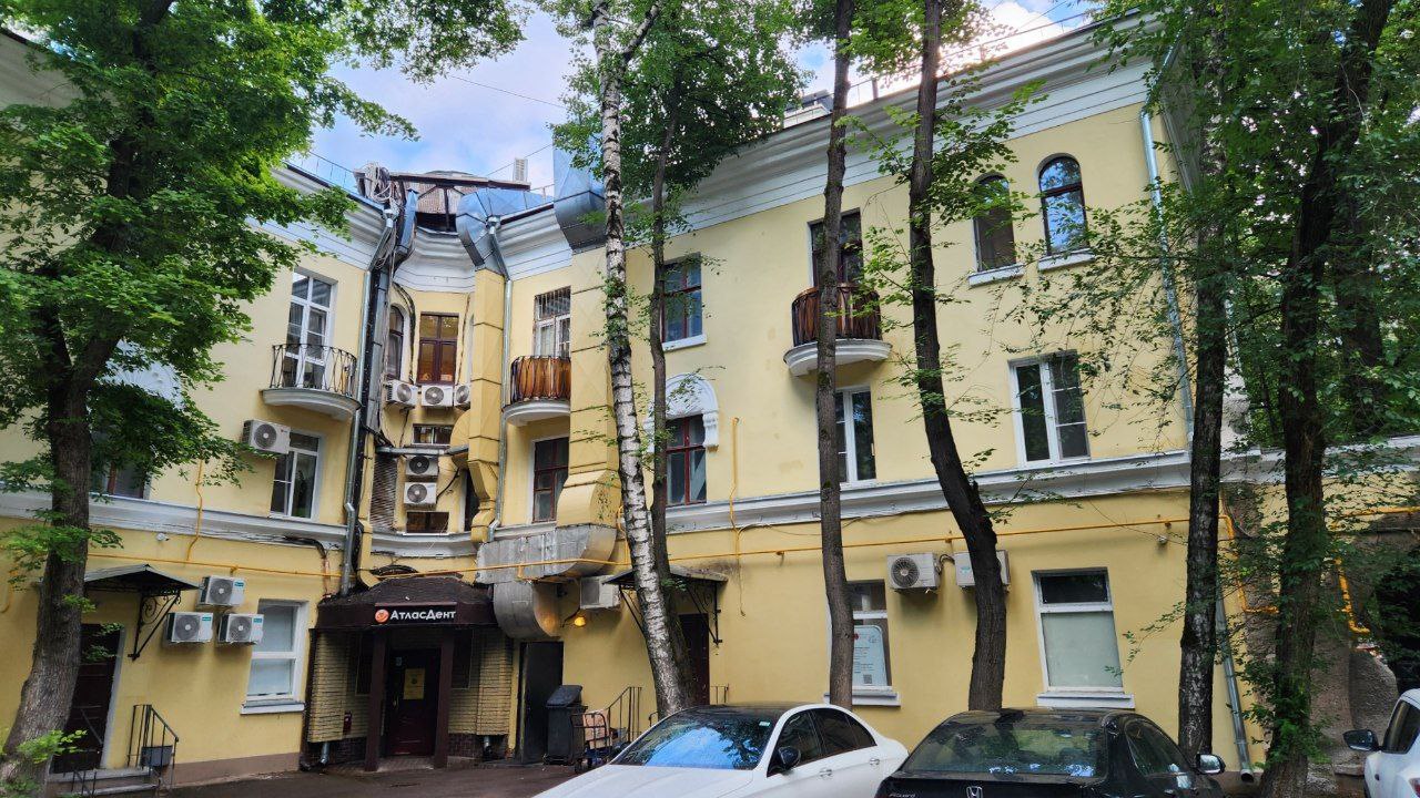 Москва, Улица Маршала Бирюзова, 21