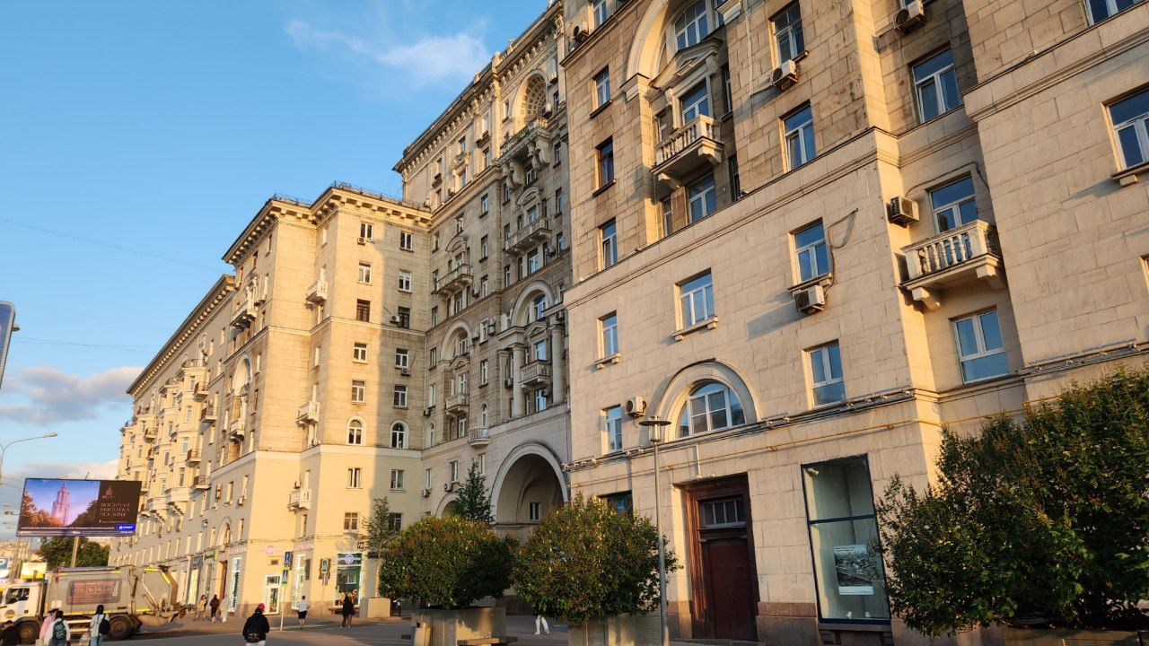 Москва, Ленинградский проспект, 69 стр. 1; Ленинградский проспект, 71 корп. Б