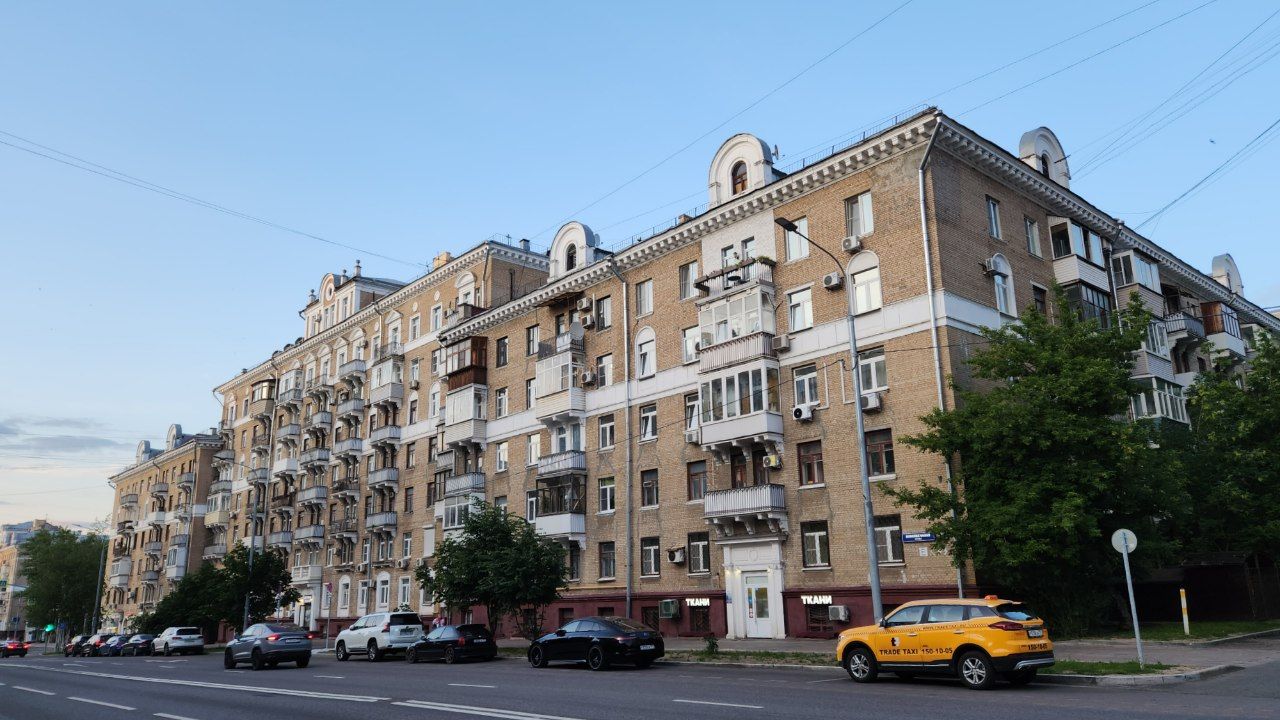 Москва, Новопесчаная улица, 19 корп. 3; Новопесчаная улица, 19 корп. 2; Новопесчаная улица, 19 корп. 1