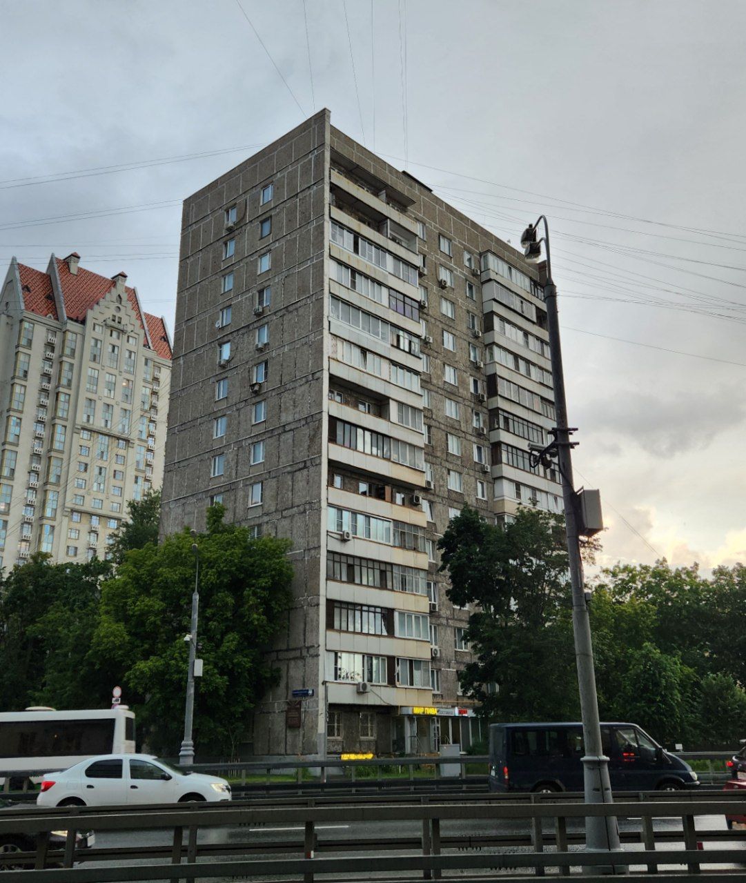Москва, Улица Народного Ополчения, 43 корп. 1