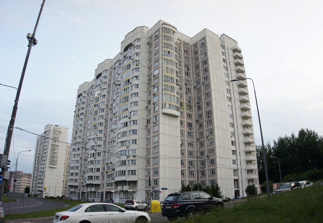 Москва, Улица Красного Маяка, 22 корп. 1 (подъезды 2-4); Улица Красного Маяка, 22 корп. 1 (подъезд 1)