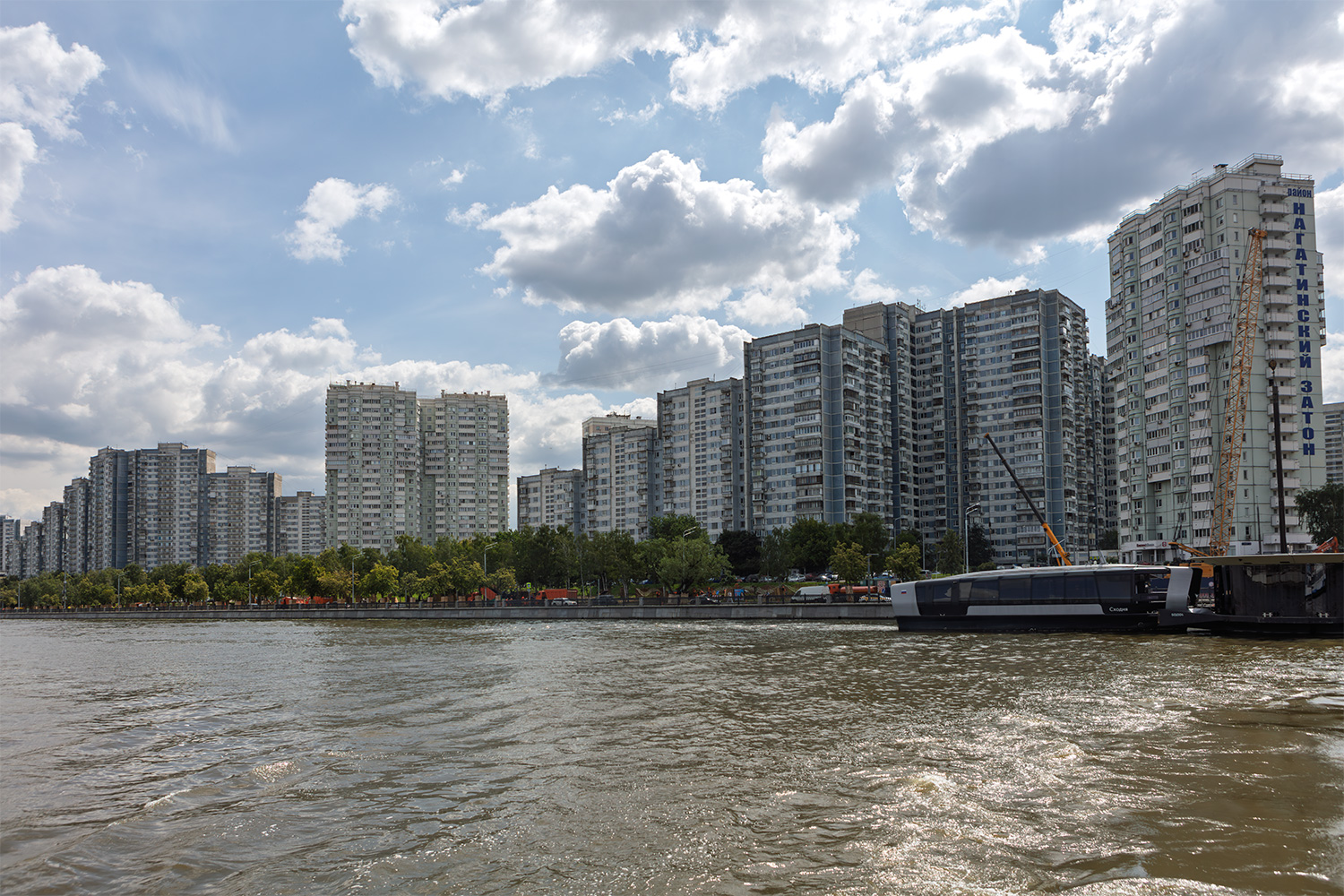 Москва, Нагатинская набережная, 48 / Якорная улица, 2 (подъезды 4 - 7); Нагатинская набережная, 48 / Якорная улица, 2 (подъезды 8 - 9); Нагатинская набережная, 46; Нагатинская набережная, 40 / Кленовый бульвар, 1 (подъезды 1–3); Нагатинская набережная, 40 / Кленовый бульвар, 1 (подъезды 4–7); Нагатинская набережная, 40А