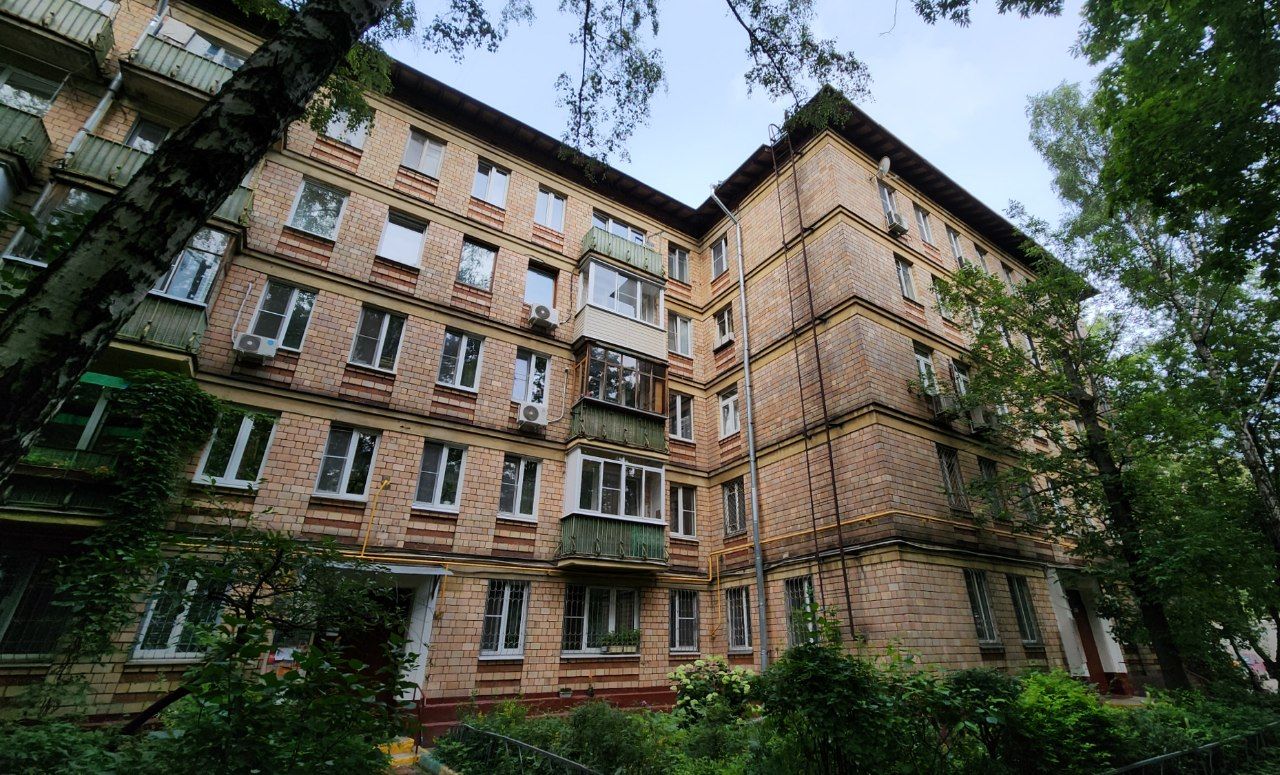 Москва, Улица Маршала Малиновского, 5