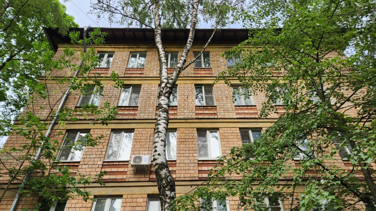 Москва, Улица Маршала Малиновского, 5