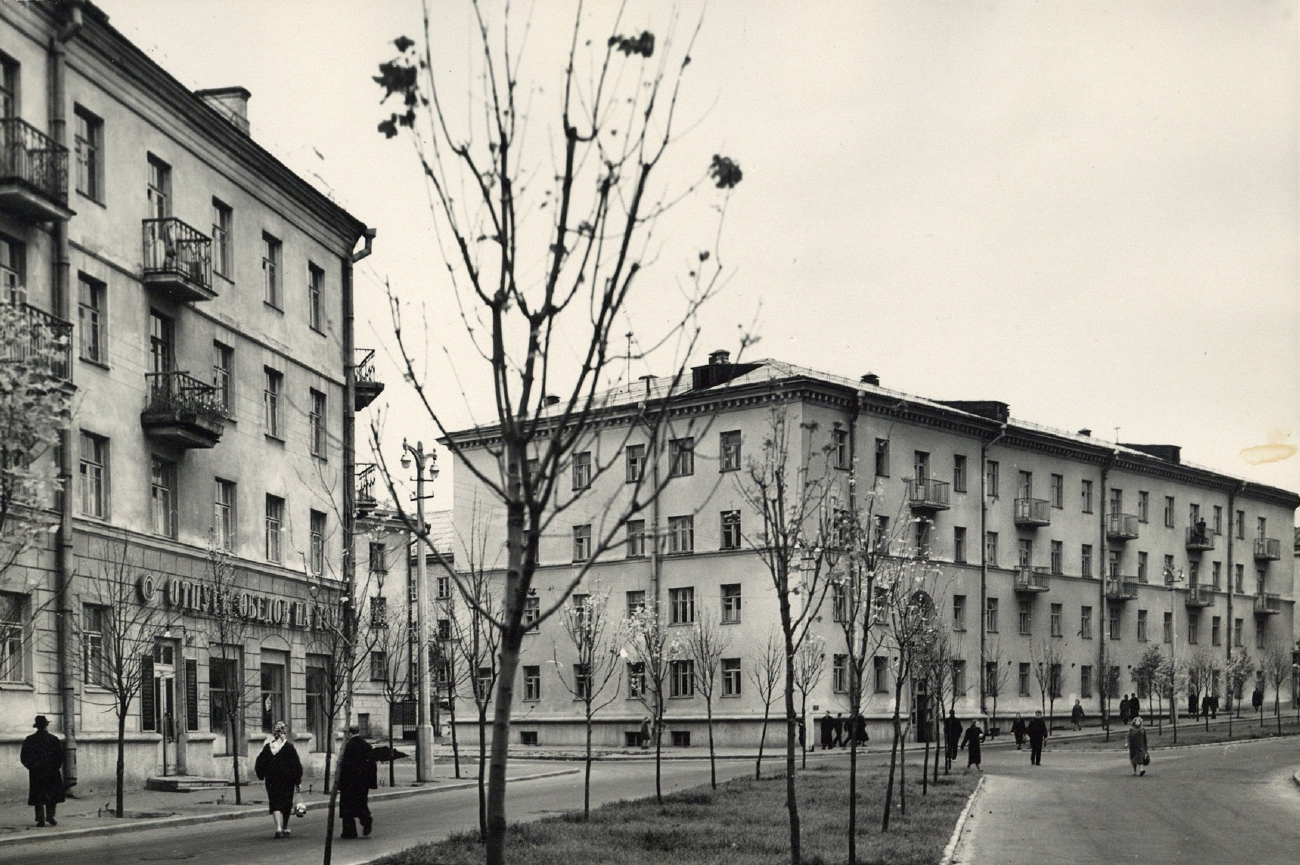Минск, Улица Кузьмы Чорного, 2 / Улица Сурганова, 18; Улица Сурганова, 20 корп. 1 / Улица Кузьмы Чорного, 1