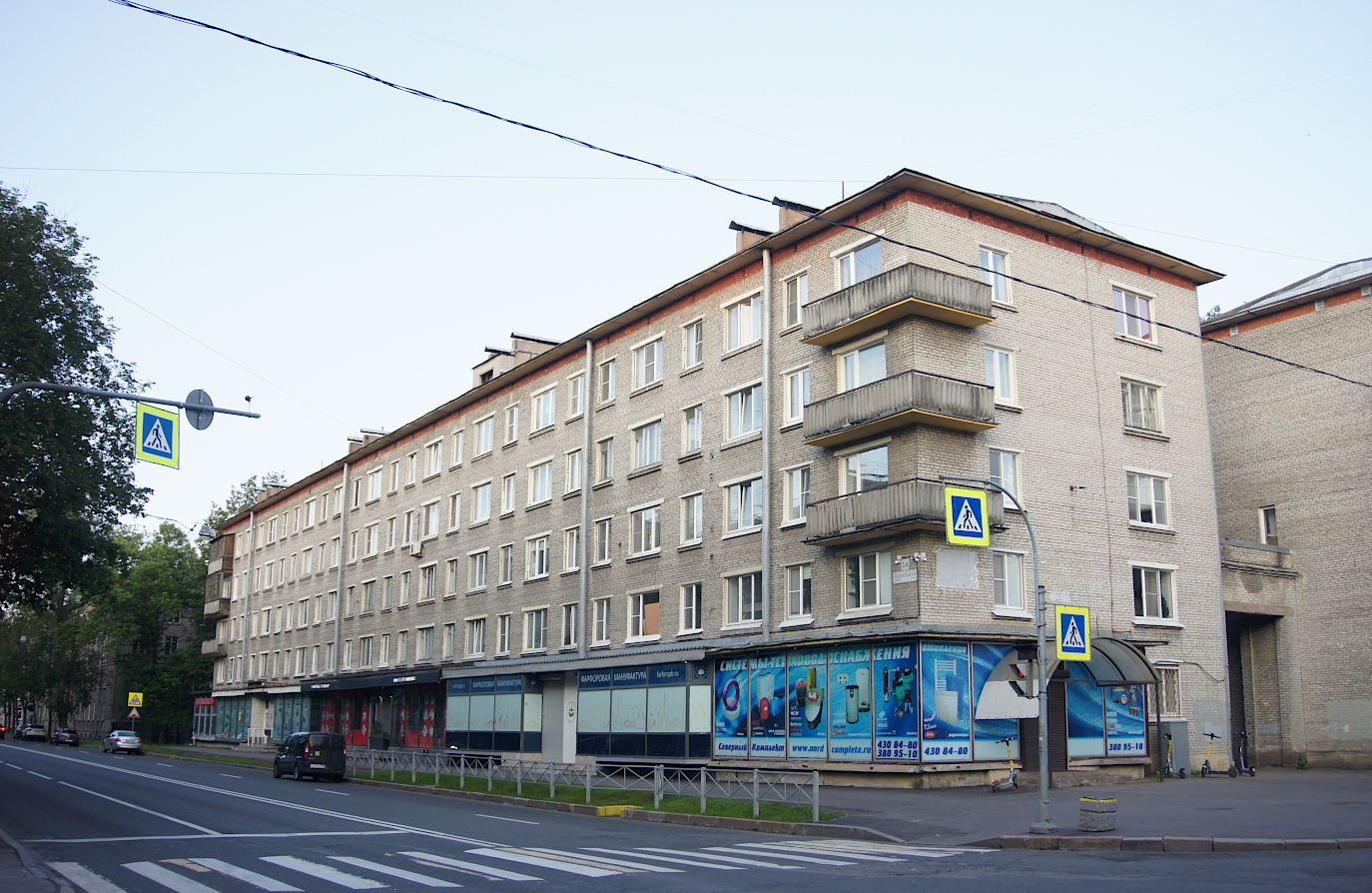 Санкт-Петербург, Школьная улица, 14