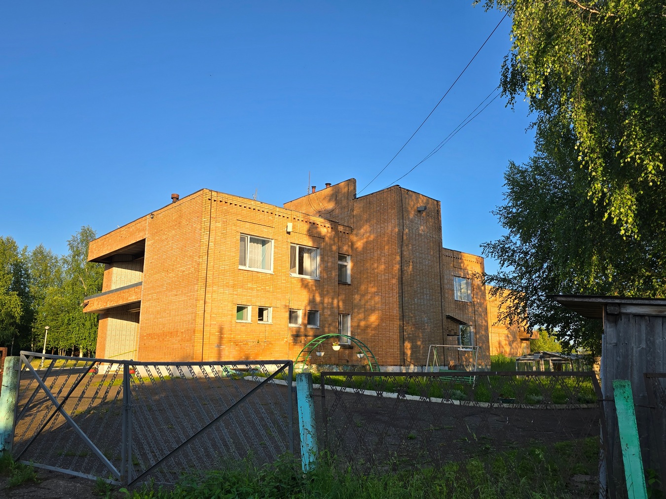 Глазовский район, прочие н.п., д. Трубашур, Школьная улица, 1