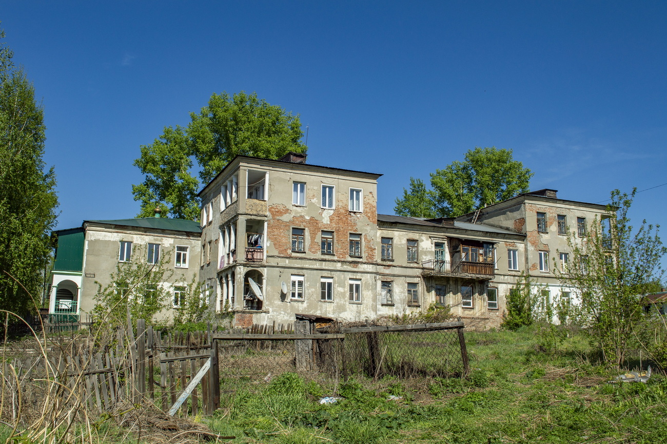 Белоусовка, Улица Суворова, 4