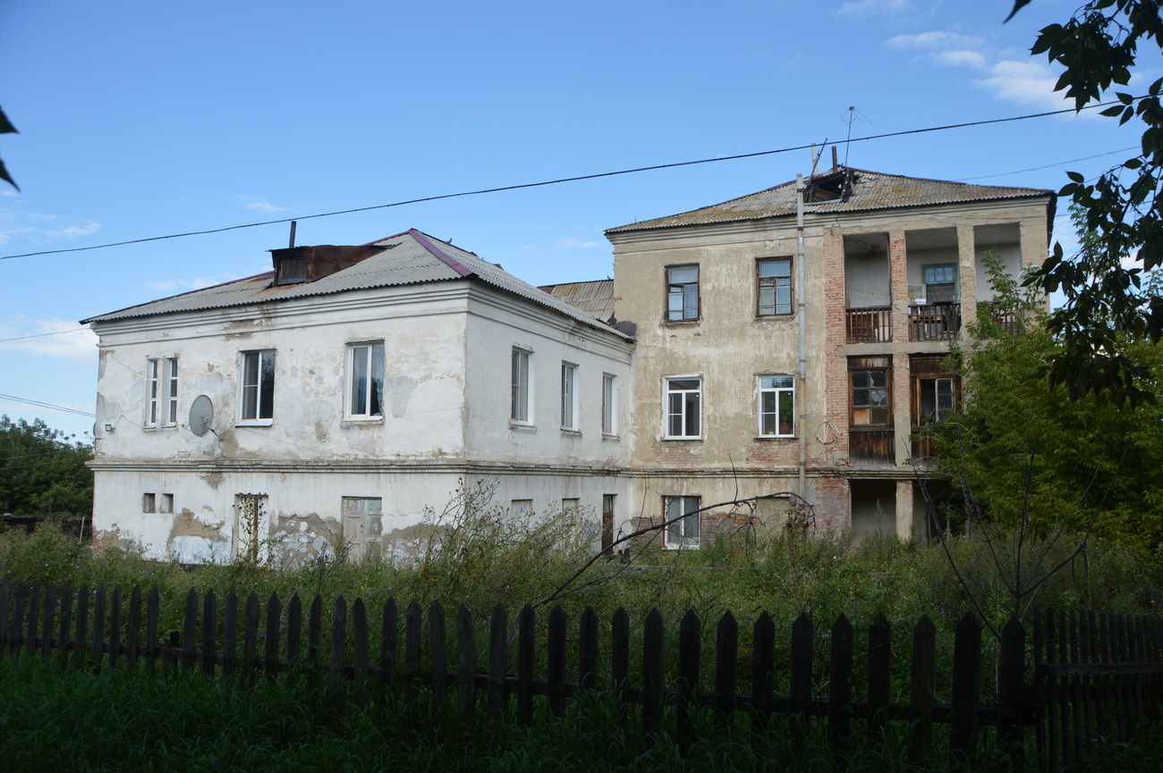 Белоусовка, Улица Суворова, 6