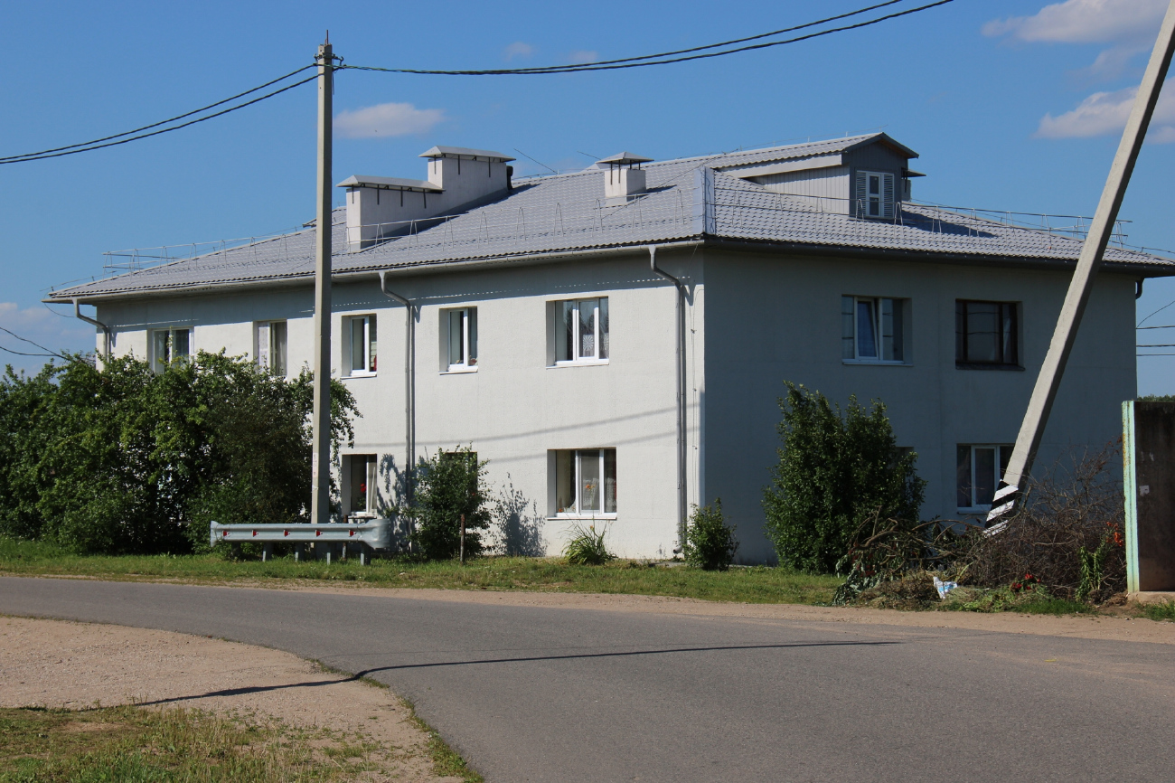 Комсомолец, Комсомольская улица, 2