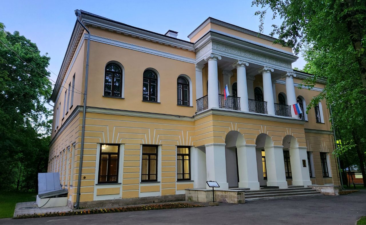 Красногорск, Улица Райцентр, 8
