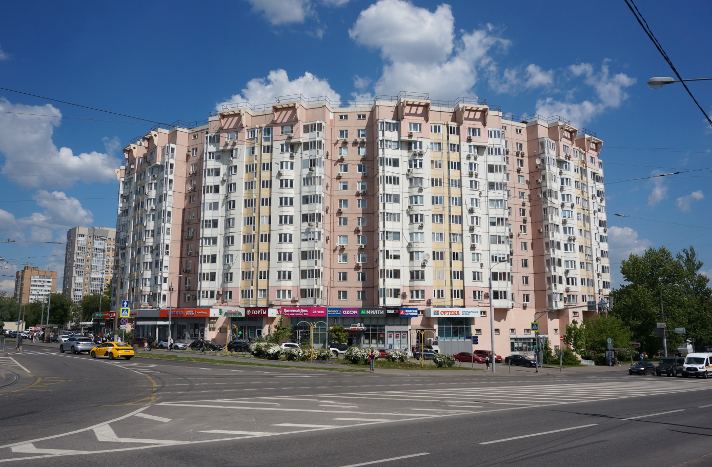 Москва, Улица Новинки, 1