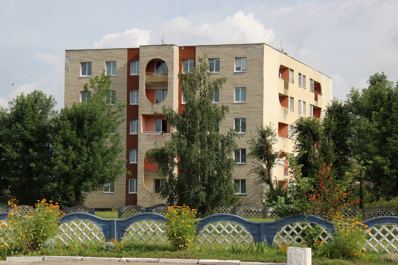 Замосточье, Центральная улица, 11