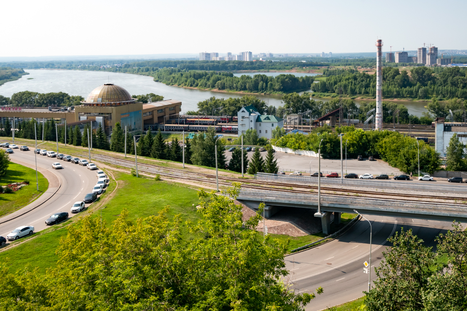 Уфа, Привокзальная площадь, 3; Вокзальная улица, Трамвайный мост